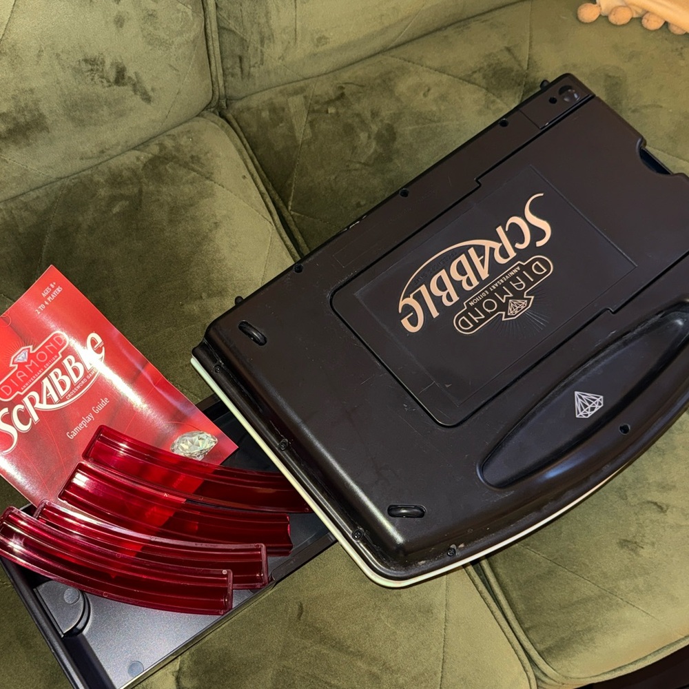 Scrabble Diamond Anniversary Edition board game. - Picture 6 of 7